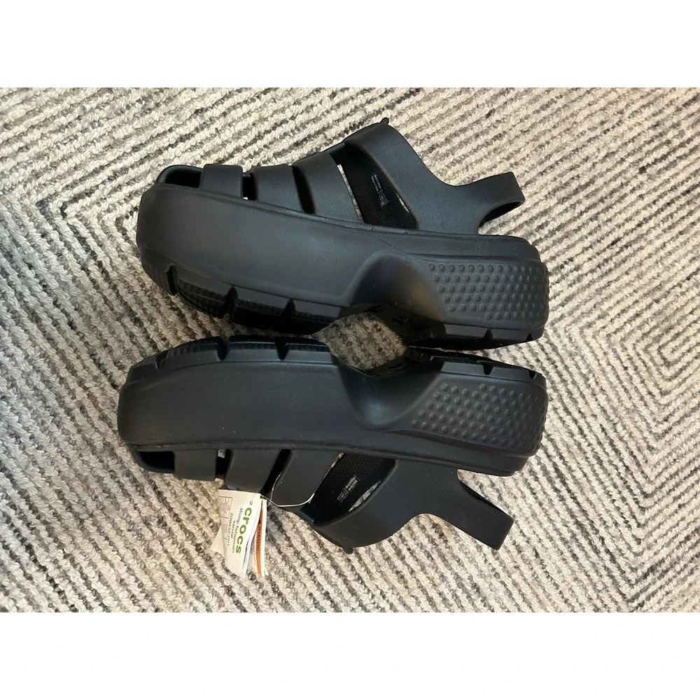 Crocs Black Stomp Fisherman Platform Sandal Womens 9 / Mens 7 NWT